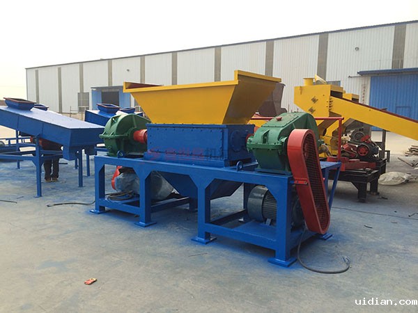 橡胶轮胎撕碎机